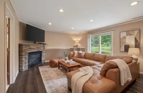 6007 Nathan Boulevard Rockford MN 55373