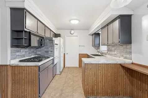 7556 Major Avenue N Brooklyn Park MN 55443