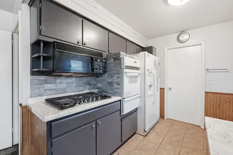 7556 Major Avenue N Brooklyn Park MN 55443