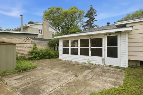 7556 Major Avenue N Brooklyn Park MN 55443