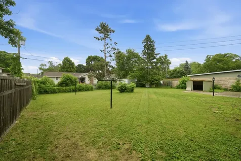7556 Major Avenue N Brooklyn Park MN 55443