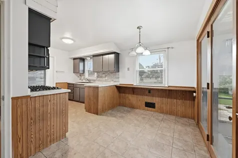 7556 Major Avenue N Brooklyn Park MN 55443