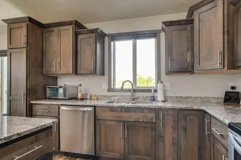 601 27th Avenue W West Fargo ND 58078