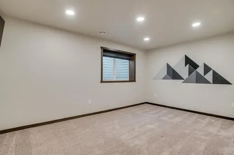 601 27th Avenue W West Fargo ND 58078