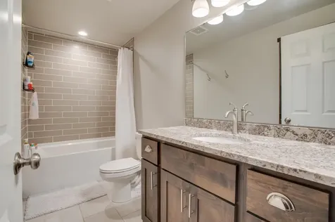 601 27th Avenue W West Fargo ND 58078
