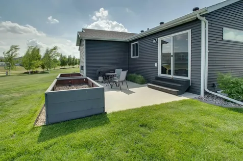 601 27th Avenue W West Fargo ND 58078