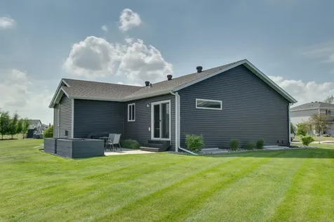 601 27th Avenue W West Fargo ND 58078
