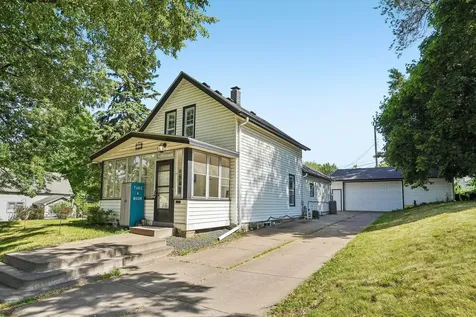 302 Wyoming Street E Saint Paul MN 55107