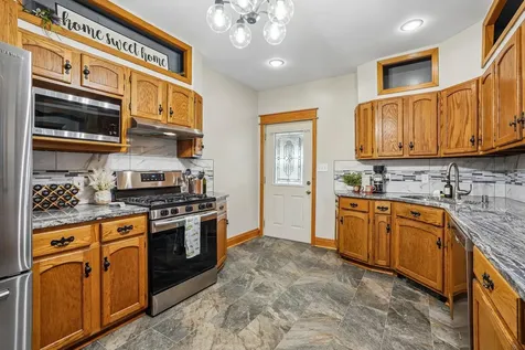 302 Wyoming Street E Saint Paul MN 55107