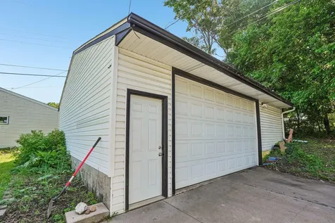 302 Wyoming Street E Saint Paul MN 55107