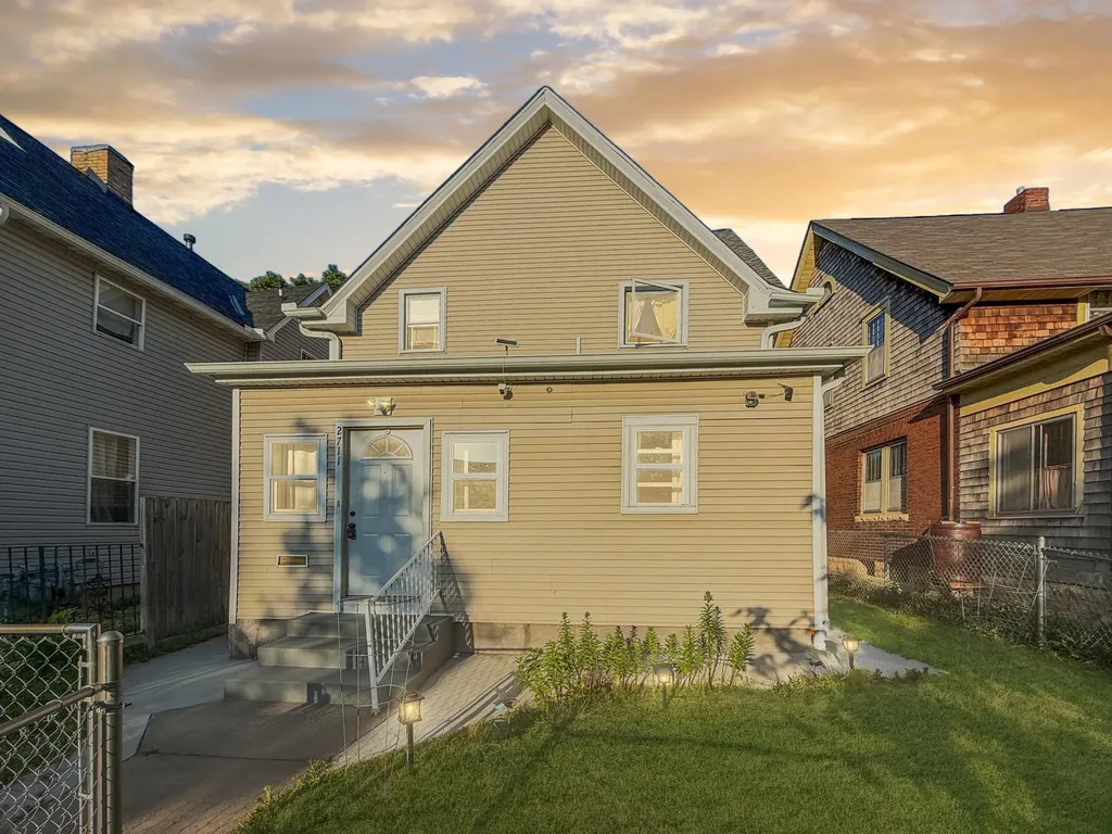 2711 14th Avenue S Minneapolis MN 55407
