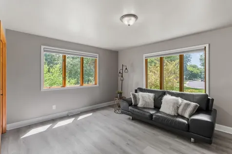 4131 Eau Claire Trail NE Prior Lake MN 55372