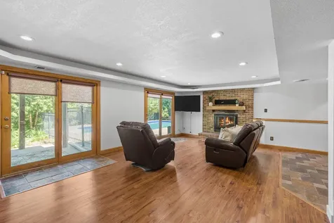 4131 Eau Claire Trail NE Prior Lake MN 55372
