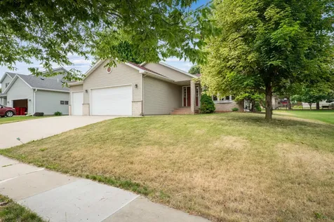 3328 Dorset Lane NW Rochester MN 55901