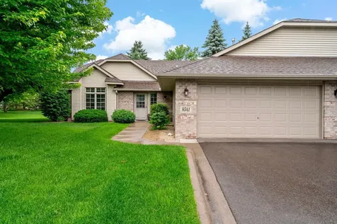8541 Inverness Lane N Brooklyn Park MN 55443