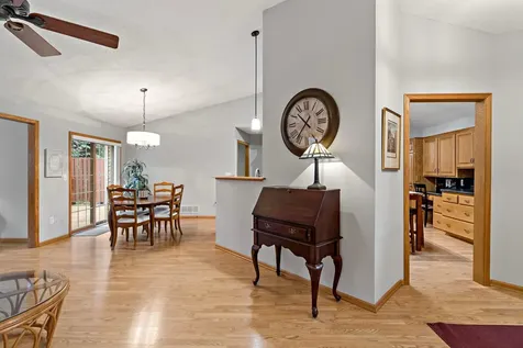 8541 Inverness Lane N Brooklyn Park MN 55443