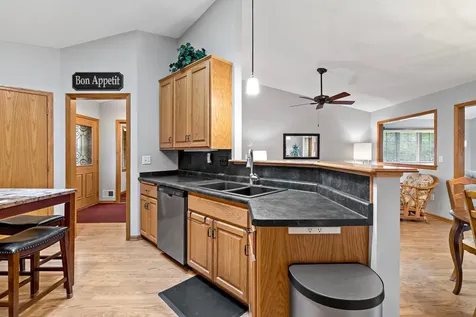 8541 Inverness Lane N Brooklyn Park MN 55443