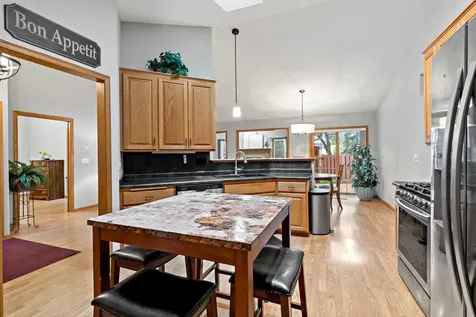 8541 Inverness Lane N Brooklyn Park MN 55443