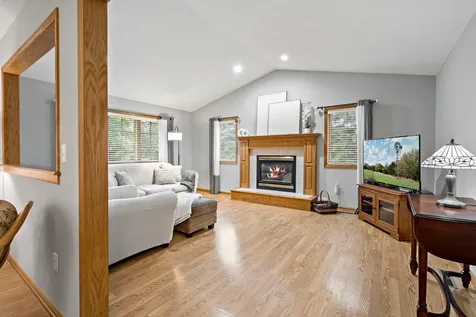 8541 Inverness Lane N Brooklyn Park MN 55443