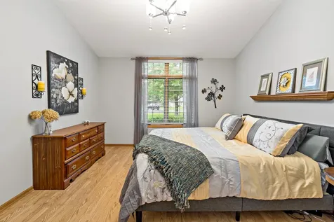 8541 Inverness Lane N Brooklyn Park MN 55443