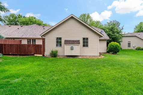 8541 Inverness Lane N Brooklyn Park MN 55443