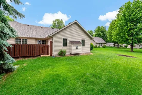 8541 Inverness Lane N Brooklyn Park MN 55443