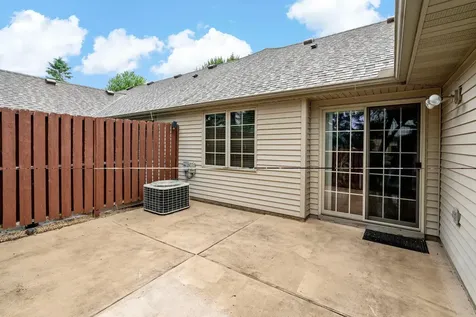 8541 Inverness Lane N Brooklyn Park MN 55443