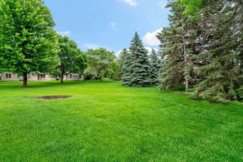 8541 Inverness Lane N Brooklyn Park MN 55443