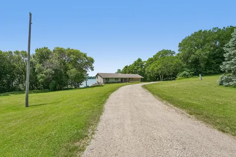 17162 Hunt Lake Trail Kilkenny MN 56052
