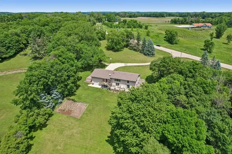 17162 Hunt Lake Trail Kilkenny MN 56052