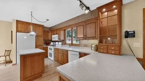 11560 767th Avenue Le Roy MN 55951