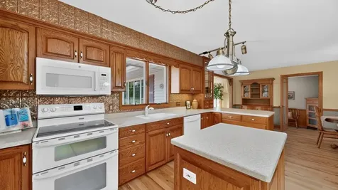 11560 767th Avenue Le Roy MN 55951