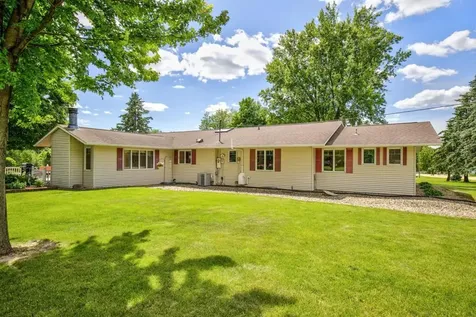 11560 767th Avenue Le Roy MN 55951