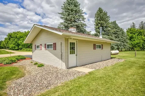 11560 767th Avenue Le Roy MN 55951