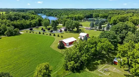 11560 767th Avenue Le Roy MN 55951