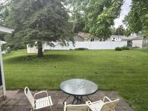 512 SE 9th Avenue Waseca MN 56093