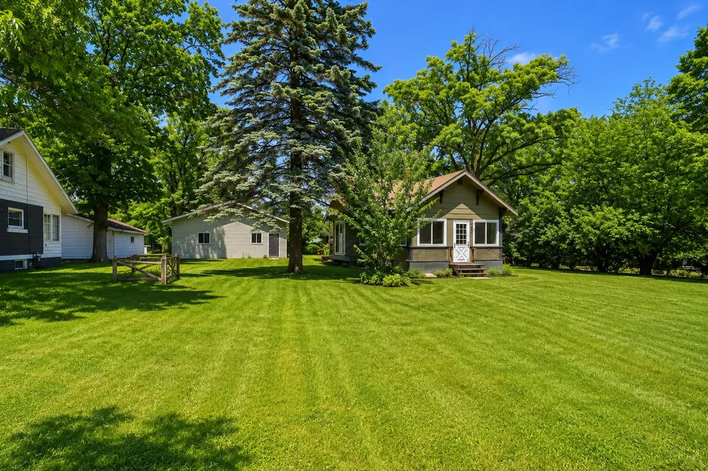 413 1st Street SW Crosby MN 56441