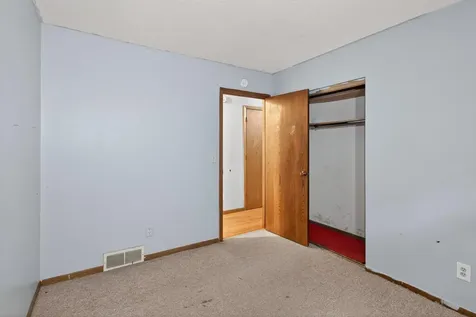 2046 Reaney Avenue E Saint Paul MN 55119