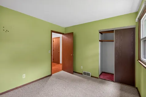 2046 Reaney Avenue E Saint Paul MN 55119