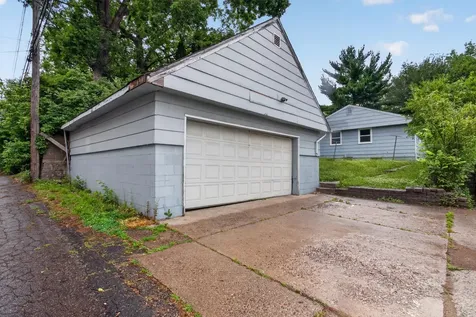 2046 Reaney Avenue E Saint Paul MN 55119
