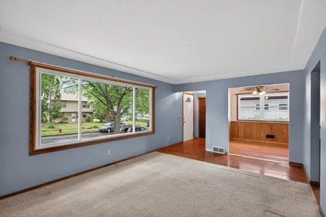 2046 Reaney Avenue E Saint Paul MN 55119