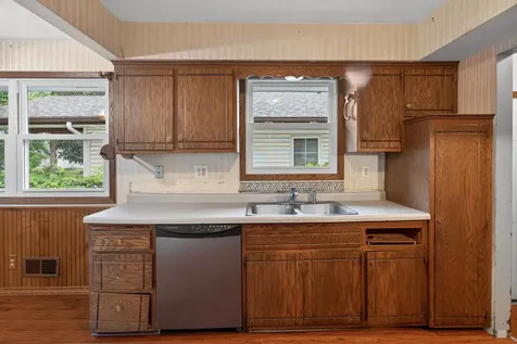 2046 Reaney Avenue E Saint Paul MN 55119
