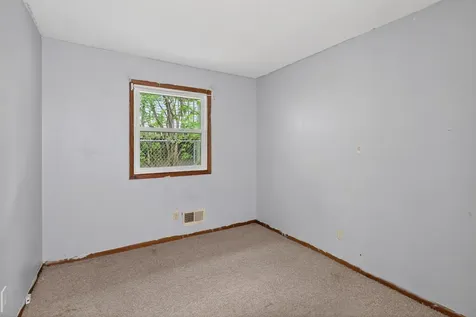 2046 Reaney Avenue E Saint Paul MN 55119