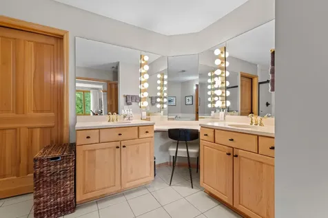 11460 Fairfield Road W Minnetonka MN 55305