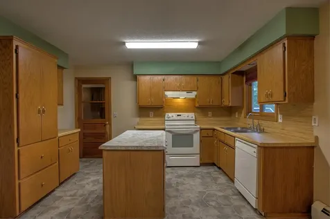 2605 Main Street S Cambridge MN 55008
