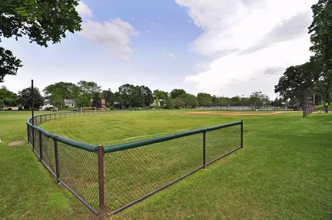 4209 Drew Avenue N Robbinsdale MN 55422