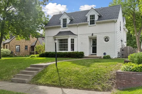 4209 Drew Avenue N Robbinsdale MN 55422
