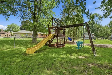 9325 4th Avenue S Bloomington MN 55420