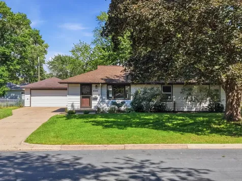 9325 4th Avenue S Bloomington MN 55420