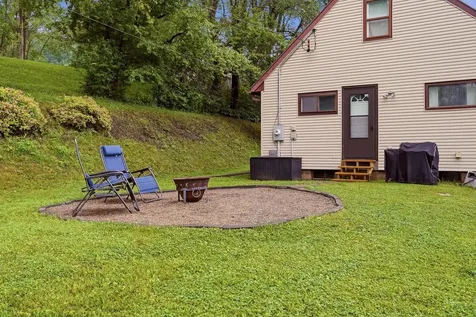 713 S 2nd Street La Crescent MN 55947